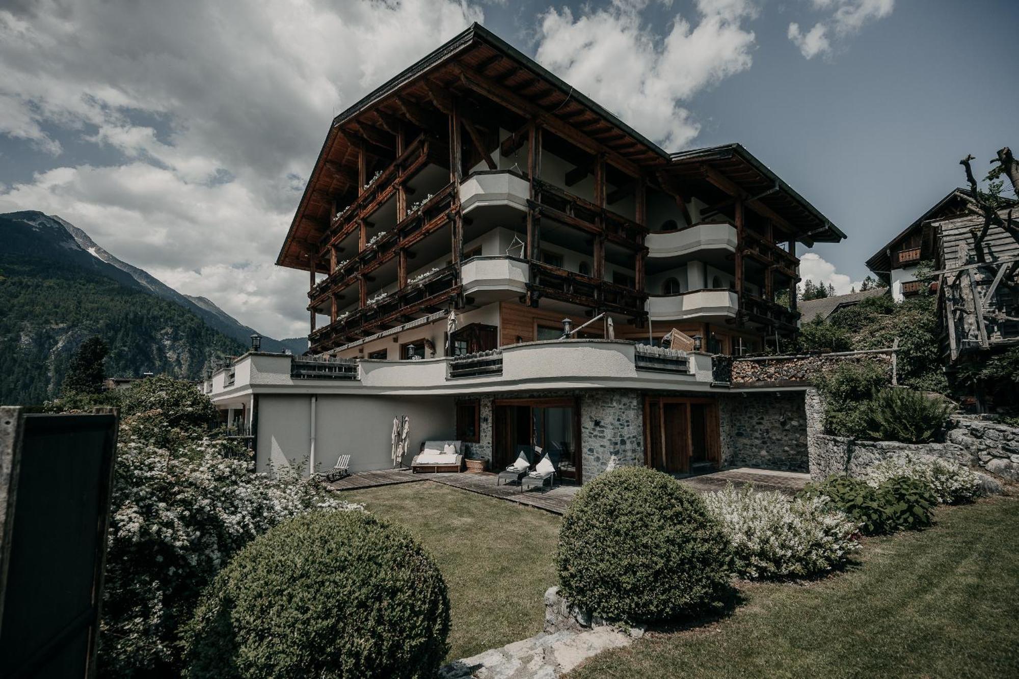 Alpenappartements Cristall Ehrwald Exterior photo